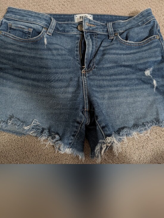 PAIGE Pants - PAIGE Parker Short Denim Shorts - Medium Blue